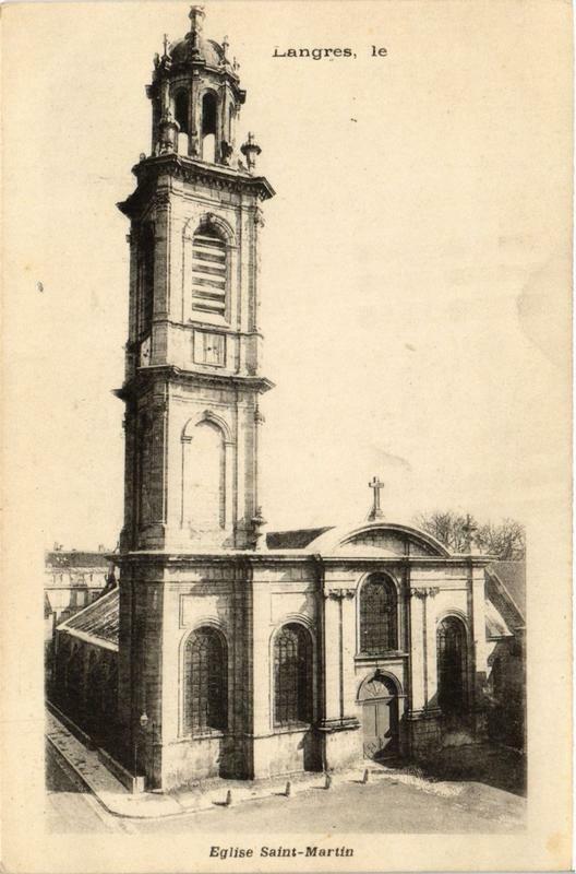 Carte postale ancienne Langres le Eglise Saint-Martin à Langres