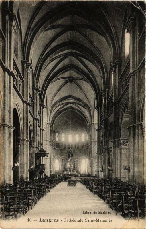 Carte postale ancienne Langres Cathédrale Saint-Mammes à Langres
