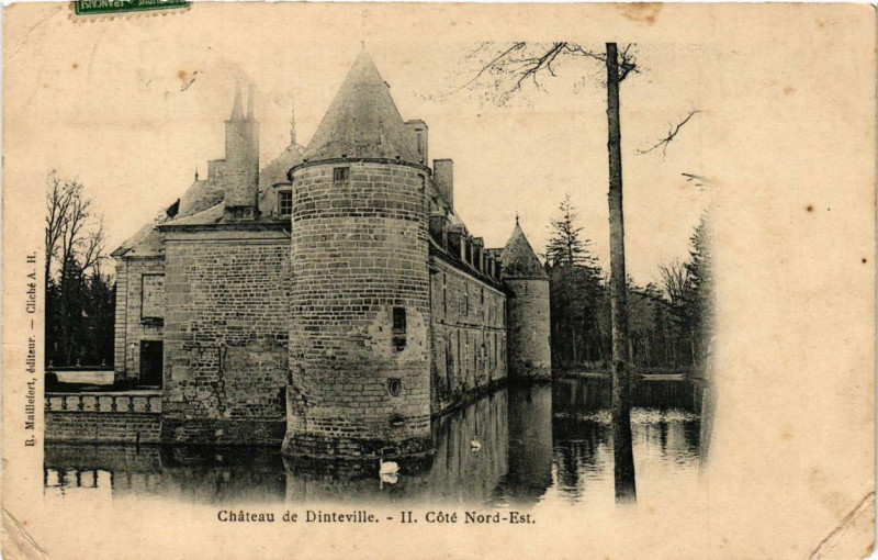 Carte postale ancienne Chateau de Dinteville - Ii. coté Nord-Est à Dinteville