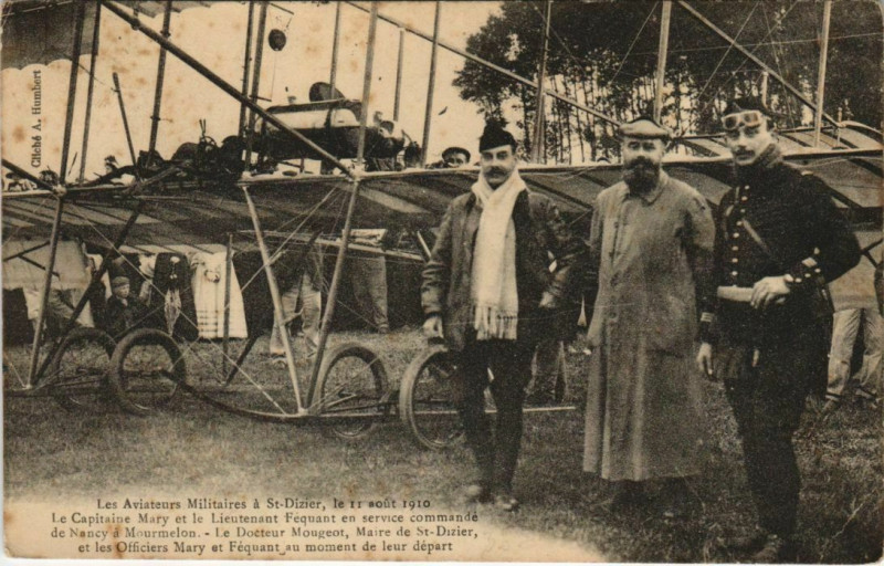 Carte postale ancienne Saint-Dizier - Les Aviateurs Militaires à Saint-Dizier