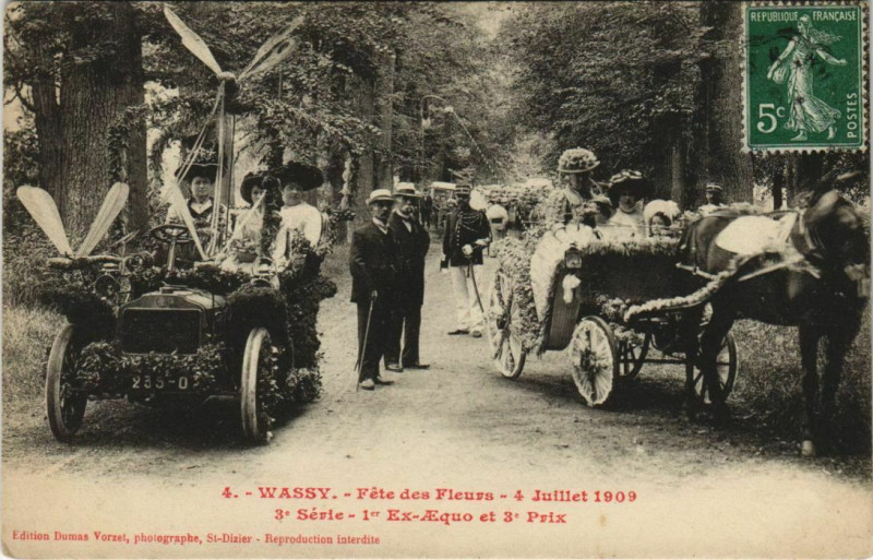 Carte postale ancienne Wassy - Fete des Fleurs - 3e série, 1er Ex-Aequo et 3e Prix à Wassy