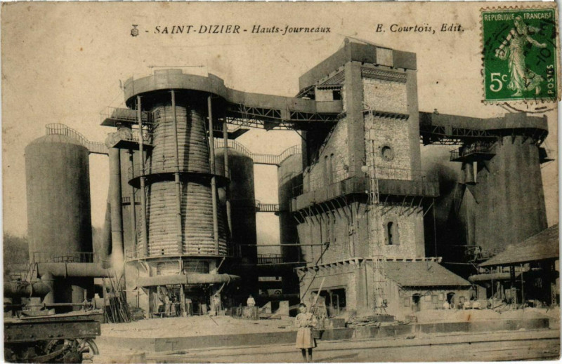 Carte postale ancienne Saint-Dizier - Hauts-fourneaux à Saint-Dizier