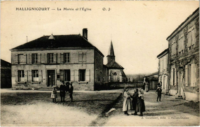 Carte postale ancienne Hallignicourt - La Mairie à Hallignicourt