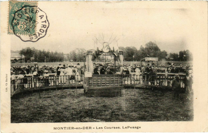 Carte postale ancienne Montier-en-Der - Les Courses