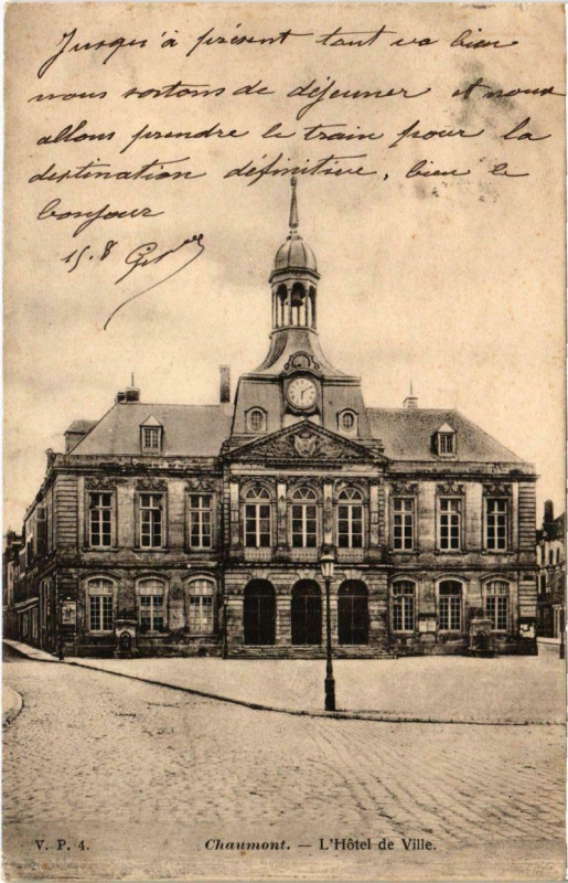 Carte postale ancienne Chaumont - L'Hotel de Ville à Chaumont