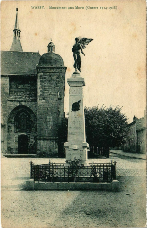 Carte postale ancienne Wassy - Monument aux Morts à Wassy