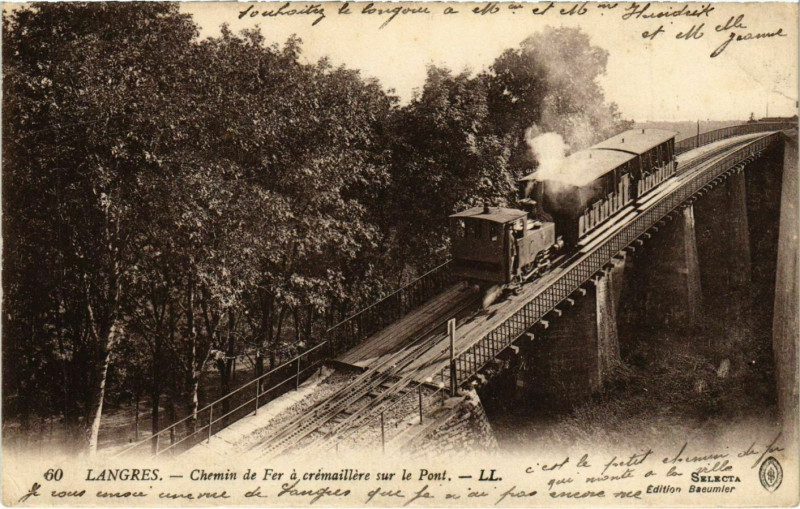 Carte postale ancienne Langres - Chemin de Fer à Langres