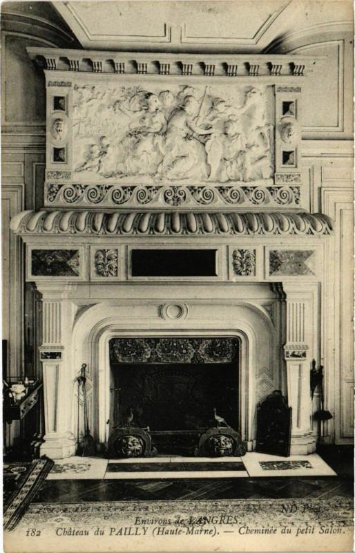 Carte postale ancienne Chateau du Pailly - Chemine du petit Salon
