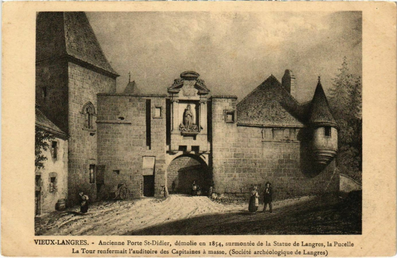 Carte postale ancienne Langres - Ancienne Porte Saint-Didier à Langres