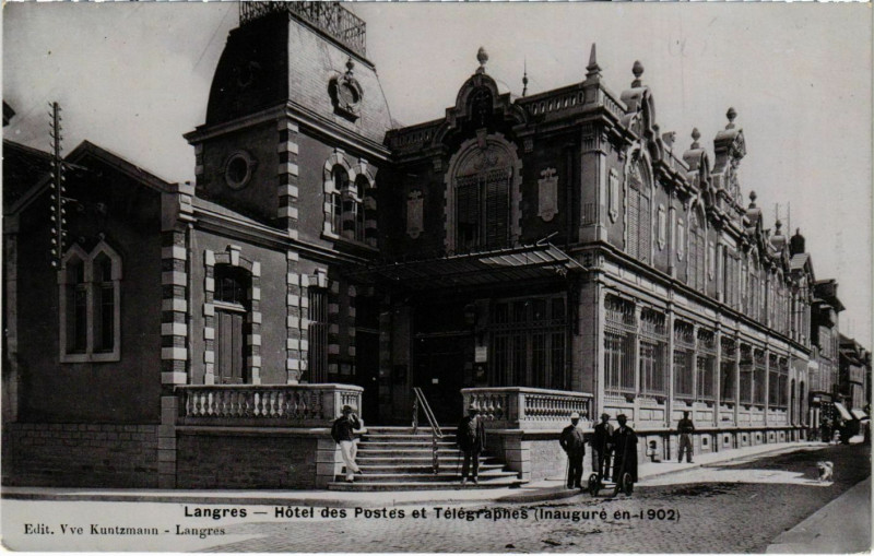 Carte postale ancienne Langres - Hotel des Postes à Langres