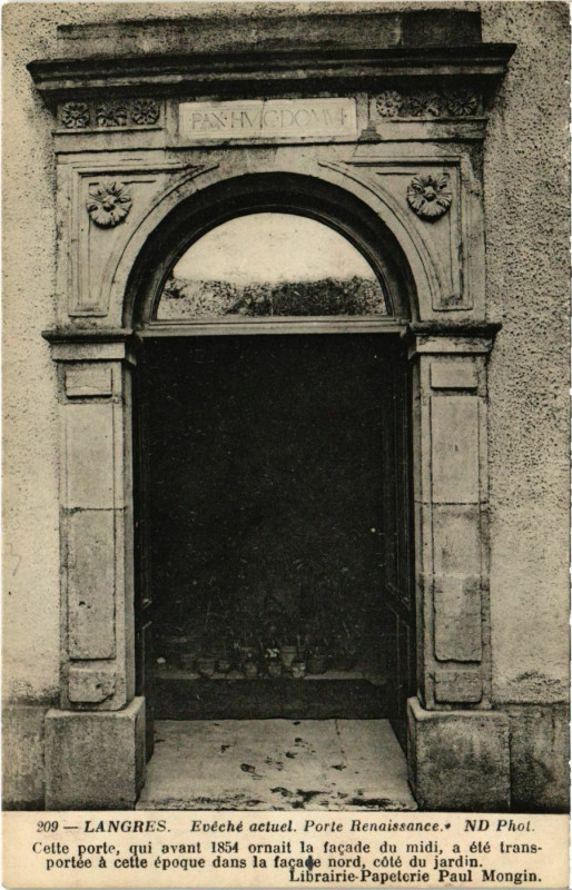 Carte postale ancienne Langres - Porte Renaissance à Langres