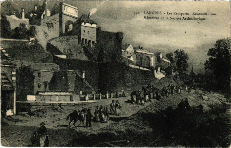 Carte postale ancienne Langres - Les Remparts à Langres