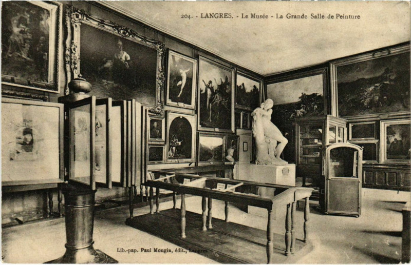 Carte postale ancienne Langres - Le Musée à Langres