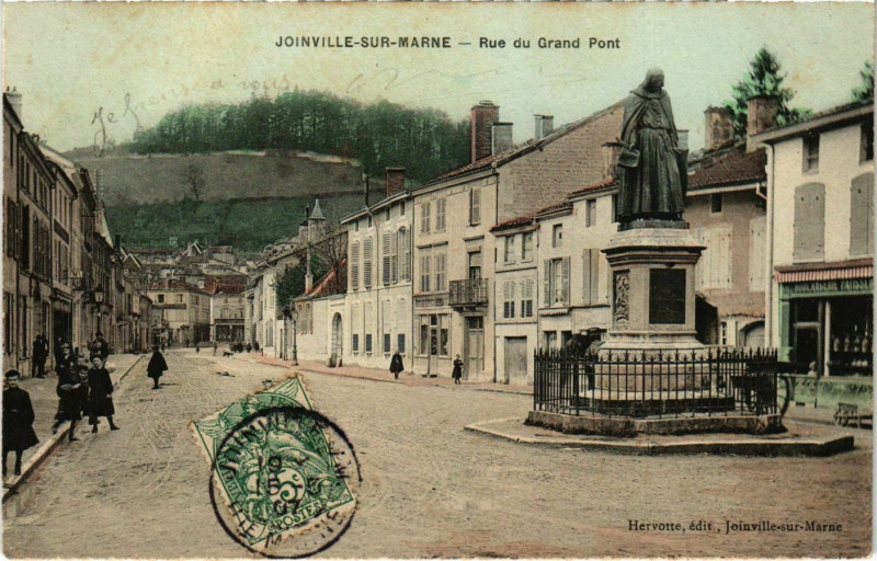 Carte postale ancienne Joinville sur Marne - Rue du Grand Pont à Joinville