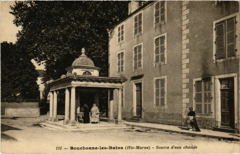 Carte postale ancienne Bourbonne-les-Bains - Source d'eau chaude à Bourbonne-les-Bains