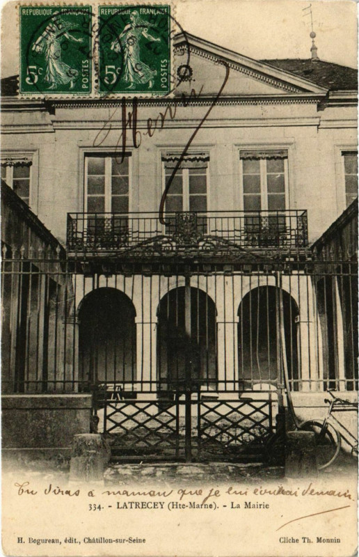 Carte postale ancienne Latrecey - La Mairie