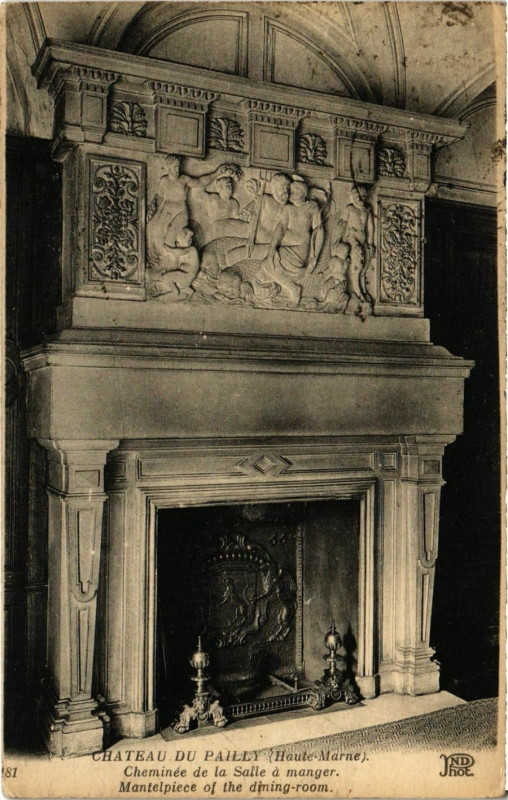 Carte postale ancienne Chateau du Pailly - Cheminée de la Salle a manger