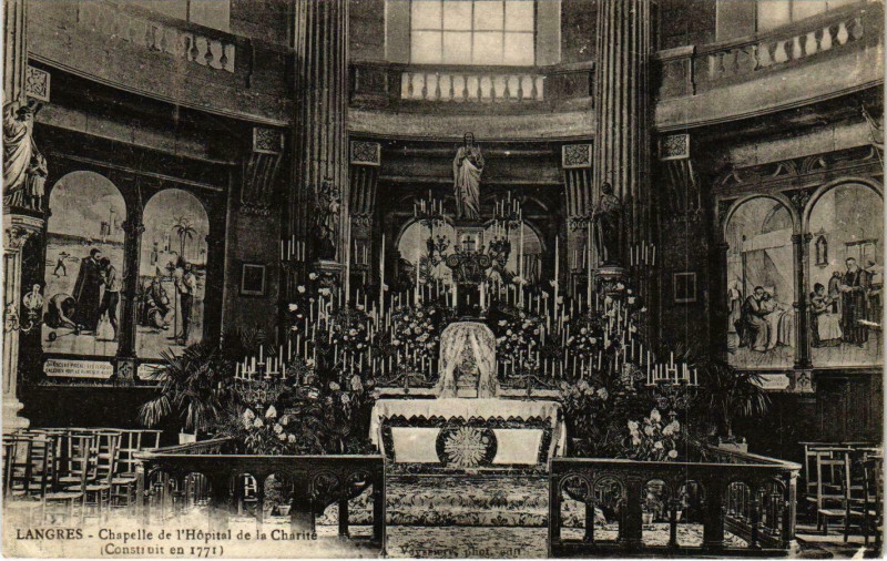 Carte postale ancienne Langres - Chapelle de l'Hopital à Langres
