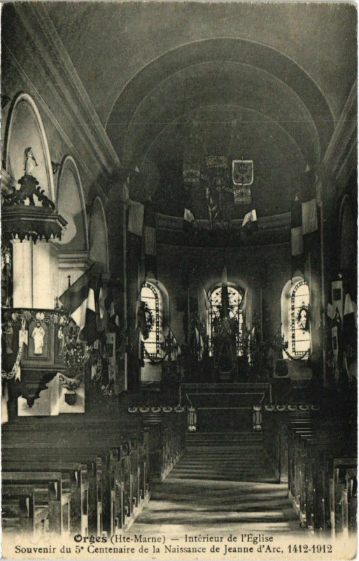 Carte postale ancienne Orges - Interieur de l'Eglise à Orges