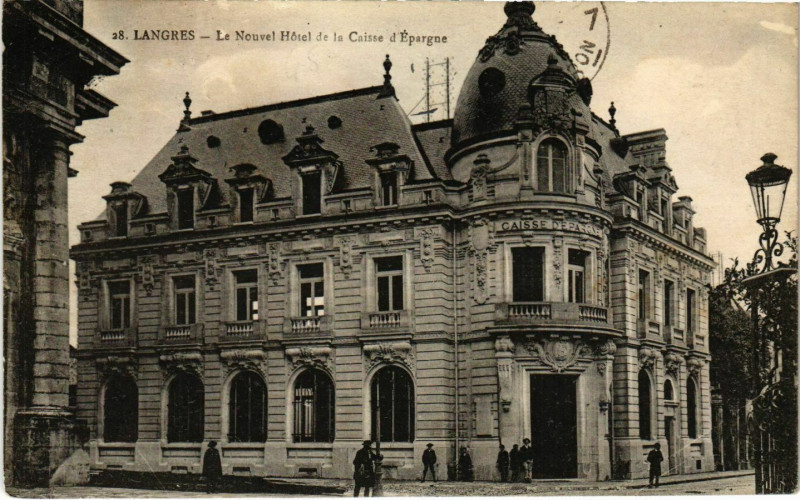 Carte postale ancienne Langres - Le Nouvel Hotel à Langres