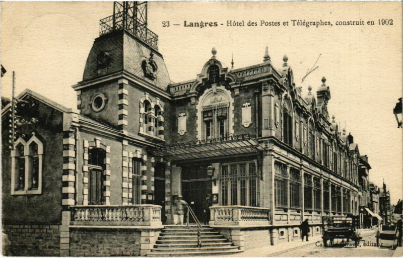 Carte postale ancienne Langres - Hotel des Postes et Telegraphes à Langres