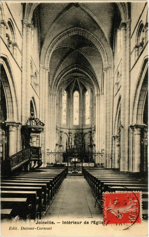 Carte postale ancienne Joinville - Interieur de l'Eglise à Joinville