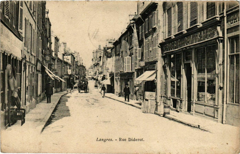 Carte postale ancienne Langres Rue Diderot à Langres