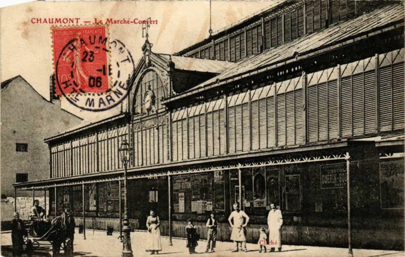 Carte postale ancienne Chaumont Marché-Couvert à Chaumont