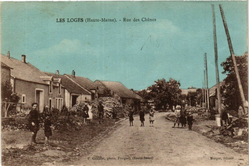 Carte postale ancienne Les Loges - Rue des Chenes aux Loges