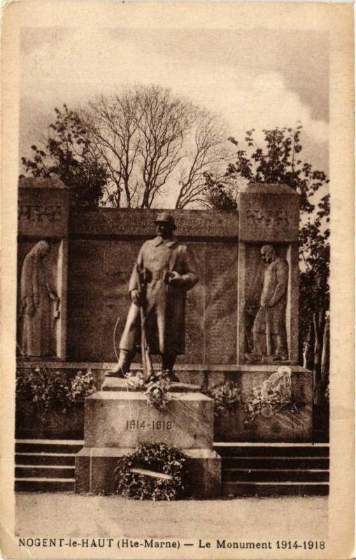 Carte postale ancienne Nogent le Haut - Le Monument 1914-1918 à Nogent