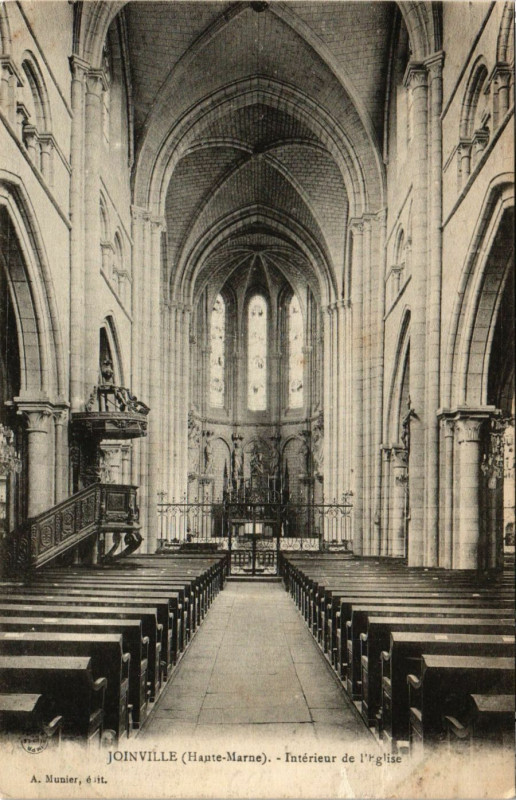 Carte postale ancienne Joinville - Interieur de l'Eglise à Joinville