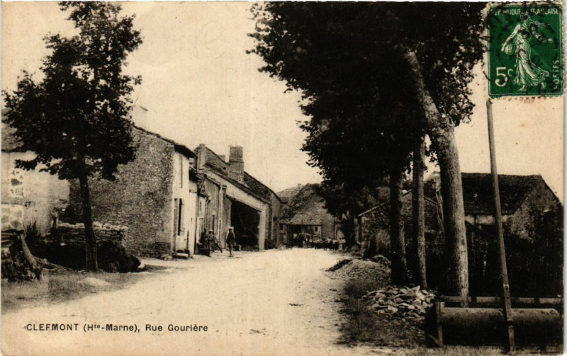 Carte postale ancienne Clefmont - Rue Gouriere à Clefmont