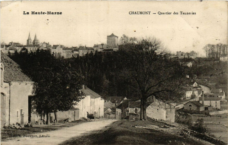 Carte postale ancienne Chaumont - Quartier des Tanneries à Chaumont