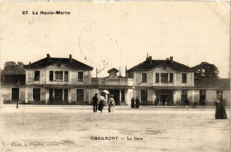 Carte postale ancienne Chaumont - La Gare à Chaumont