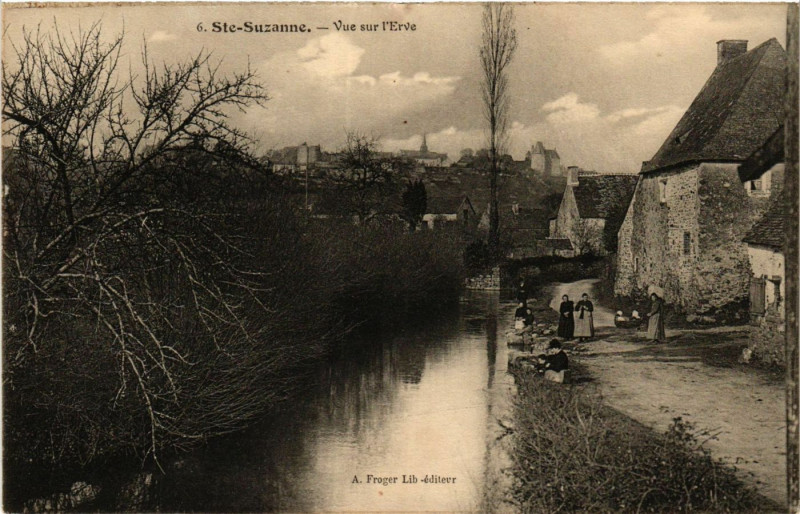 Carte postale ancienne Sainte-Suzanne - Vue sur l'Erve