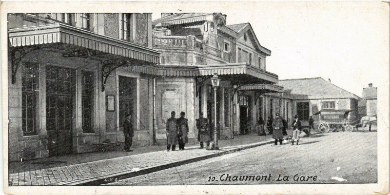 Carte postale ancienne Chaumont - La Gare à Chaumont