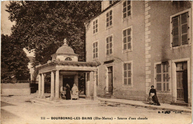 Carte postale ancienne Bourbonne les Bains - Source d'eau chaude à Bourbonne-les-Bains