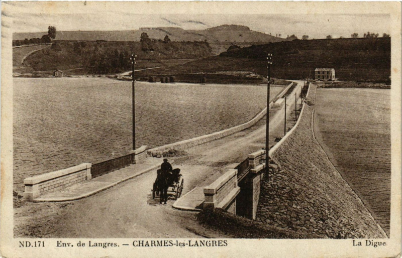 Carte postale ancienne Environs de Langres - Charmes les Langres à Langres