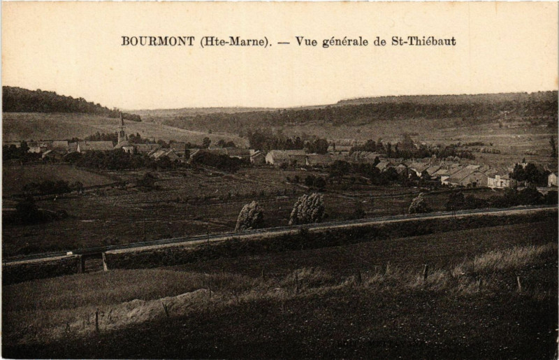 Carte postale ancienne Bourmont - Vue generale de Saint-Thiebaut