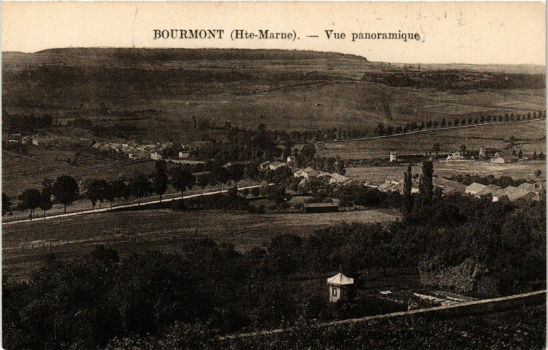 Carte postale ancienne Bourmont - Vue panoramique