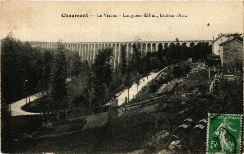 Carte postale ancienne Chaumont - Le viaduc à Chaumont