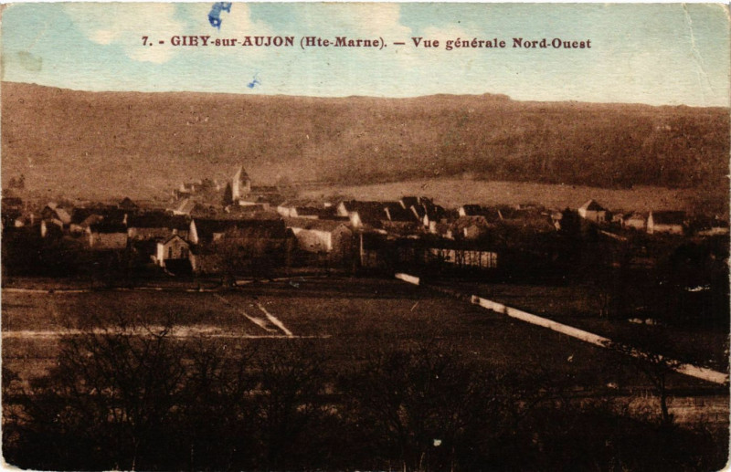 Carte postale ancienne Giey sur Aujon - Vue generale Nord-Ouest à Giey-sur-Aujon