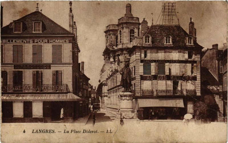 Carte postale ancienne Langres - La Place Diderot à Langres