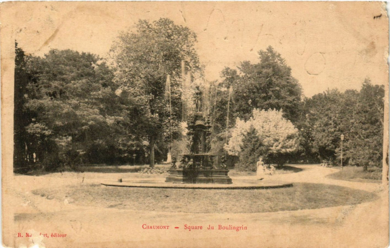 Carte postale ancienne Chaumont - Square du Boulingrin à Chaumont