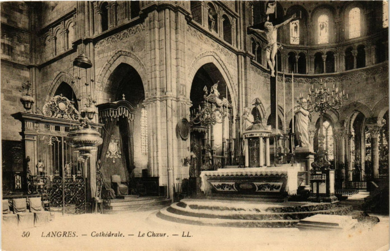 Carte postale ancienne Langres - Cathédrale - Le Choeur à Langres