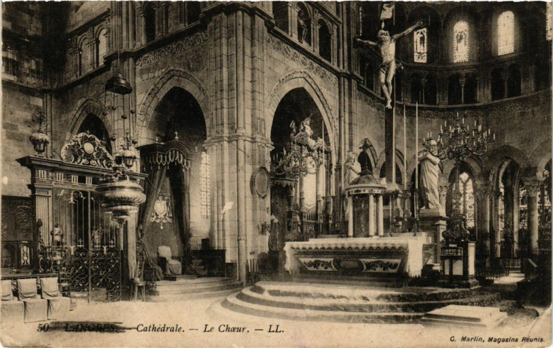 Carte postale ancienne Langres - Cathédrale - Le Choeur à Langres