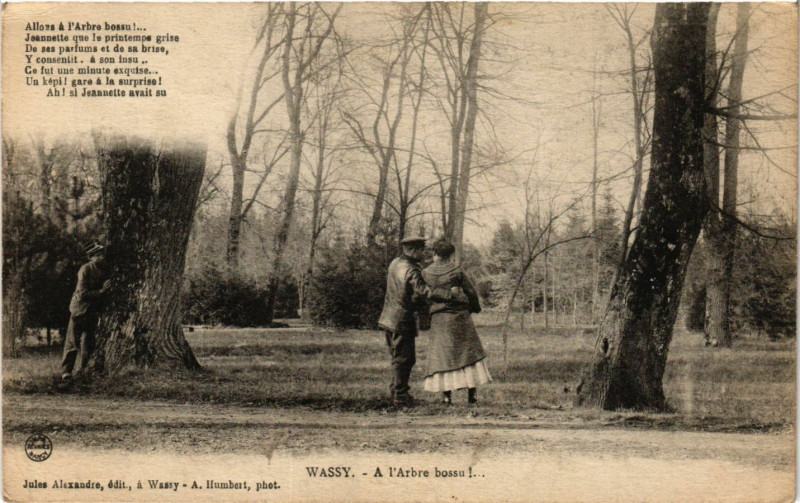Carte postale ancienne Wassy - A l'Arbre Bossu à Wassy
