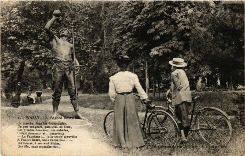 Carte postale ancienne Wassy - A l'Arbre Bossu à Wassy