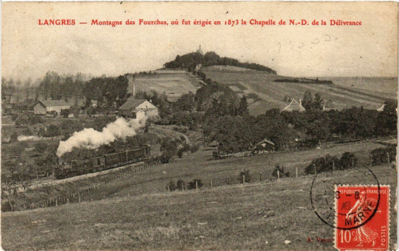 Carte postale ancienne Langres - Montagne des Fourches à Langres