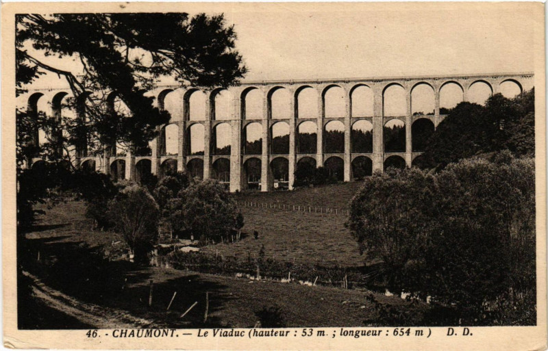 Carte postale ancienne Chaumont - Le Viaduc à Chaumont